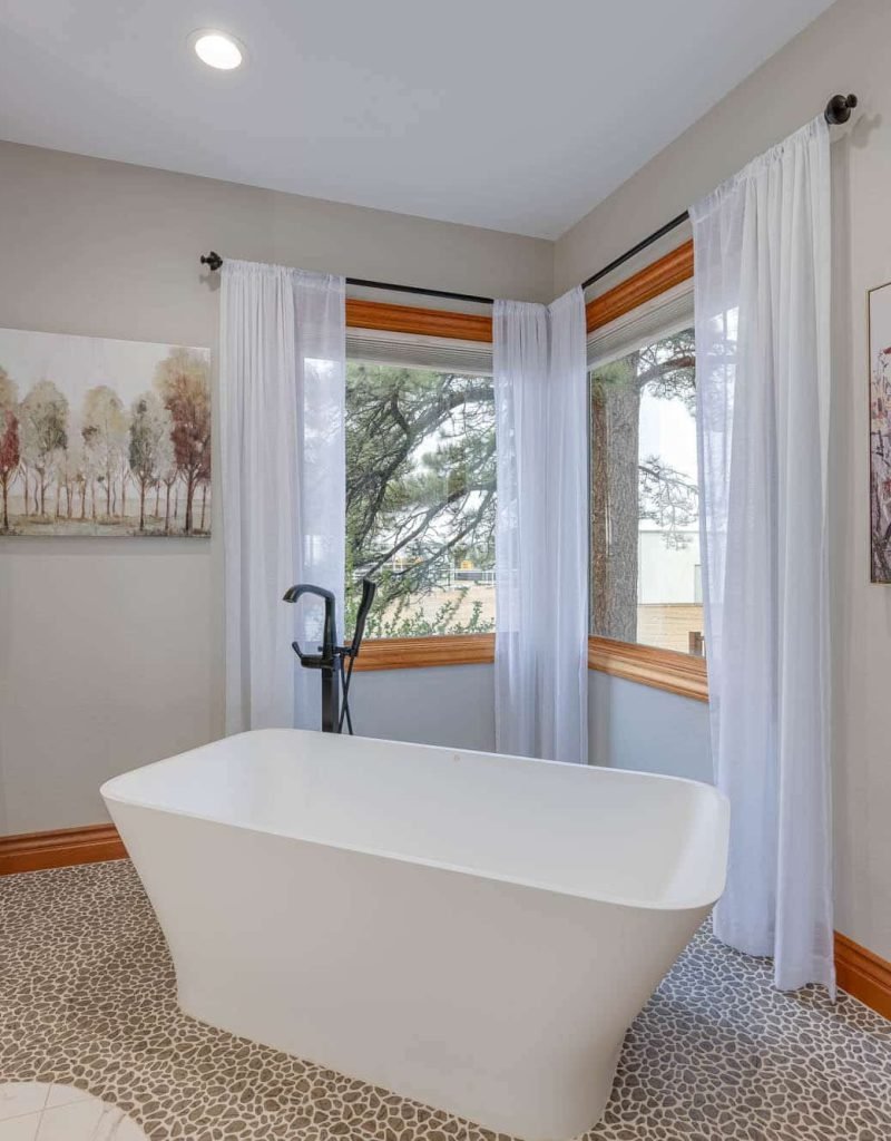 South County Rd - Masterbathroom 7