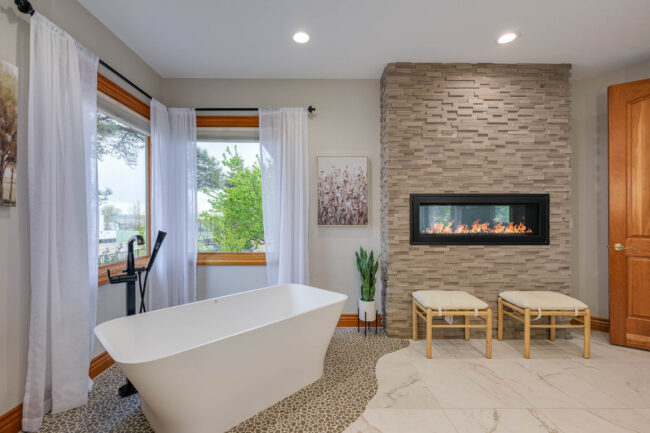 South County Rd – Masterbathroom 9